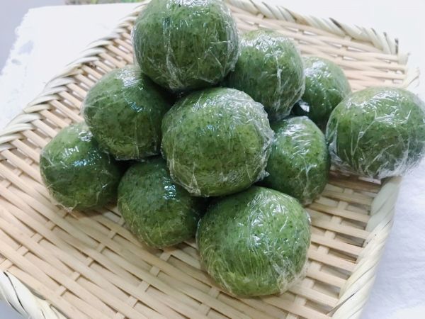 咸蛋黄肉松青团