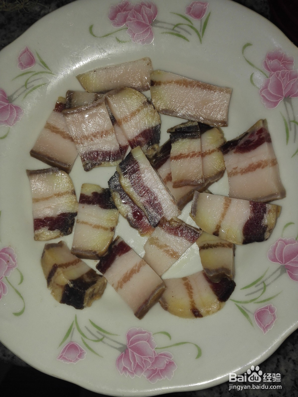 腊肉炒茼蒿叶的做法