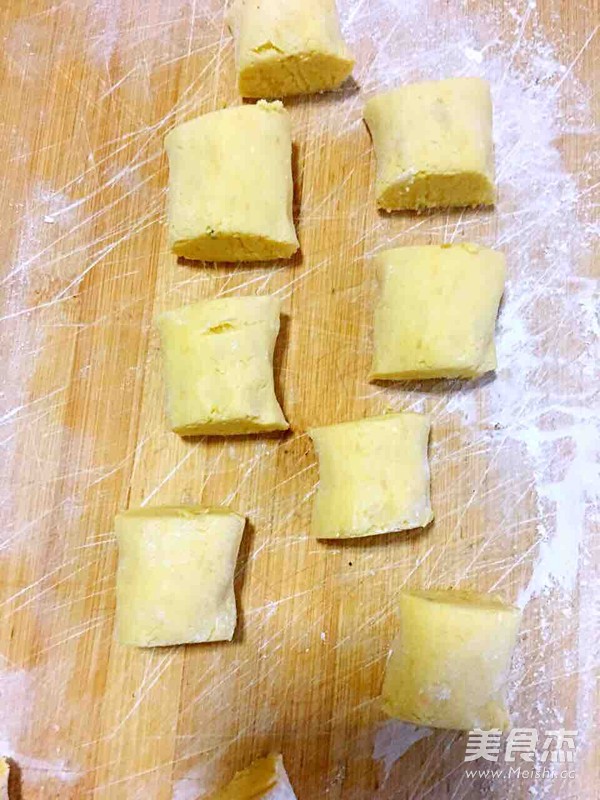 红薯豆沙糯米饼