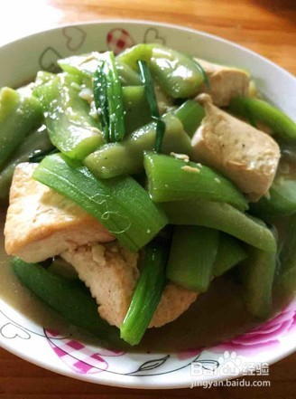 丝瓜炒豆腐的家常做法