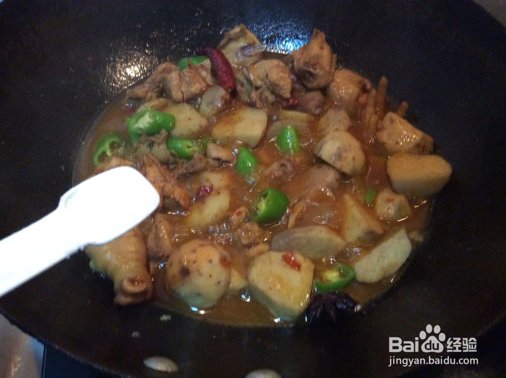 国庆节吃什么_芋儿鸡