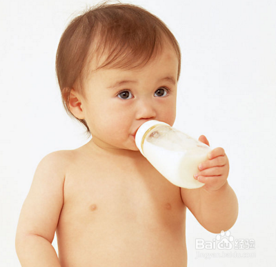 如何给宝宝断夜奶?