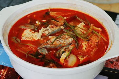 怎样享受凤凰古城的美食