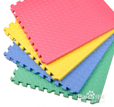 小Baby太活泼，老从床上掉下来，怎么办