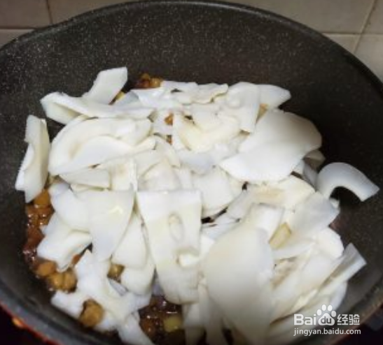 香菇肉酱焖竹笋制作方法