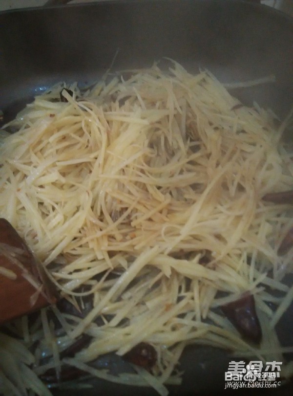 酸辣土豆丝的做法