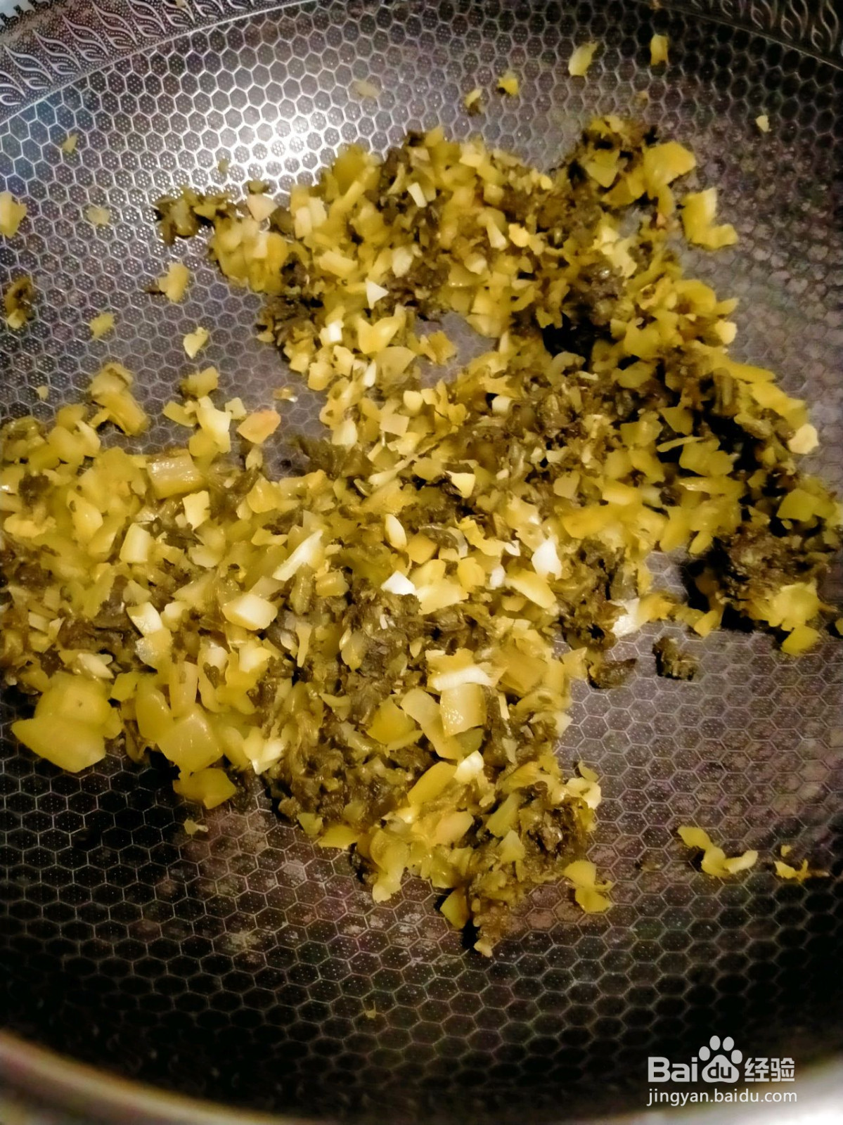 腌酸菜酸菜炒肉沫的做法