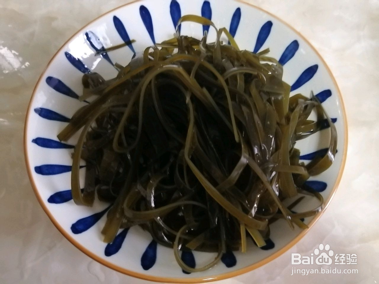 香辣咸鲜的凉拌海带丝的做法