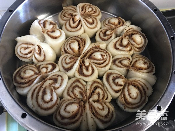 枣泥蝴蝶卷的做法