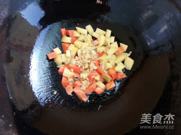 方火腿炒毛豆杂蔬