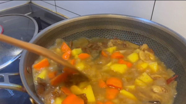 咖喱土豆炖牛肉