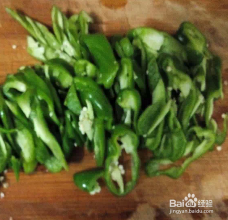 家常青椒炒黄瓜