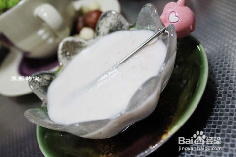 个人在家制作微夏私语酸奶西瓜奶昔的步骤