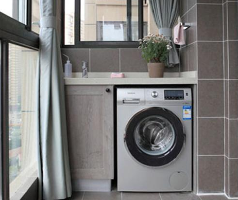 把洗衣机放置在阳台上,会不会晒坏啊