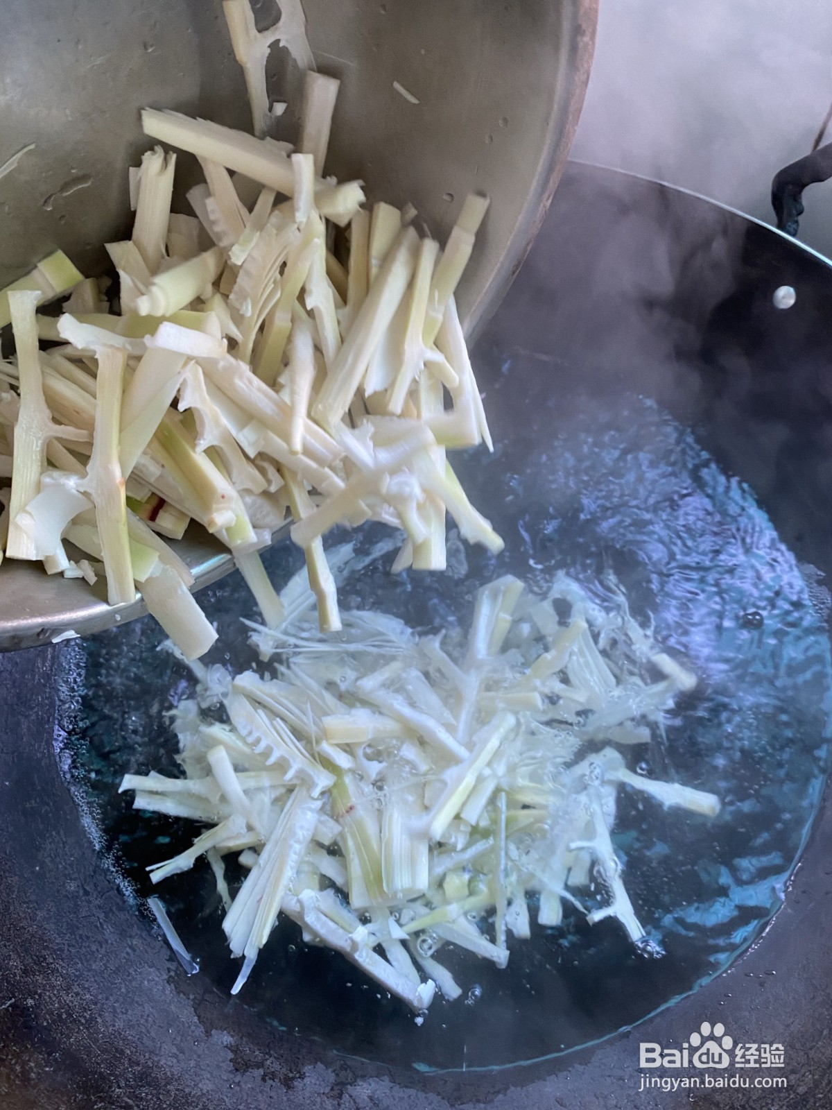 凉拌苦笋的做法