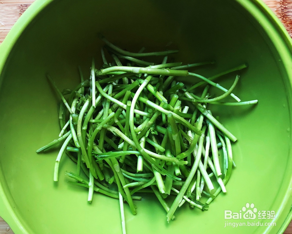 超诱人的藜蒿炒腊肉