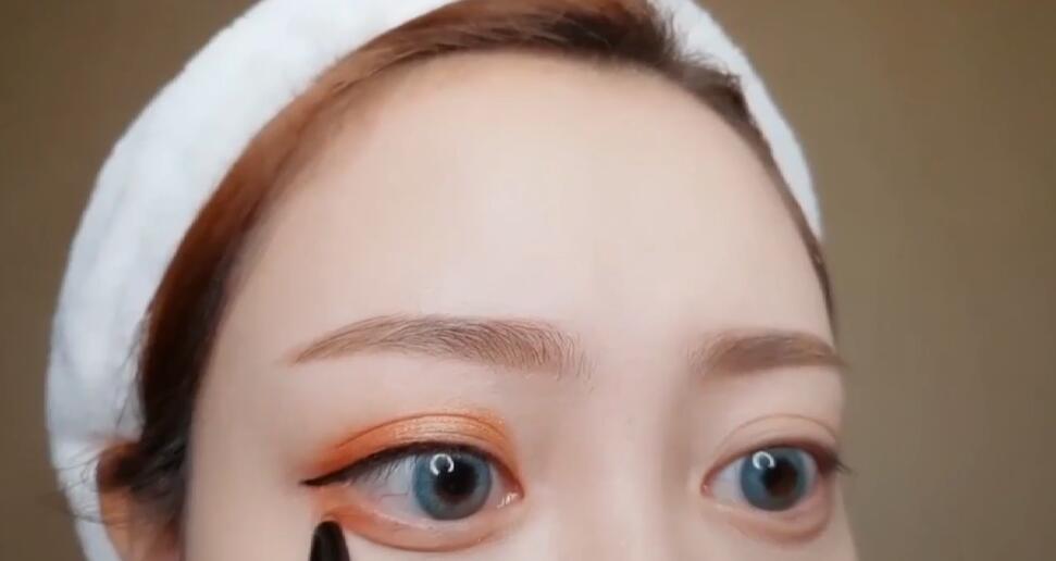 如何画好橘色系眼妆？
