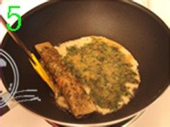 做厚蛋烧圆锅照样行!-香椿厚蛋烧