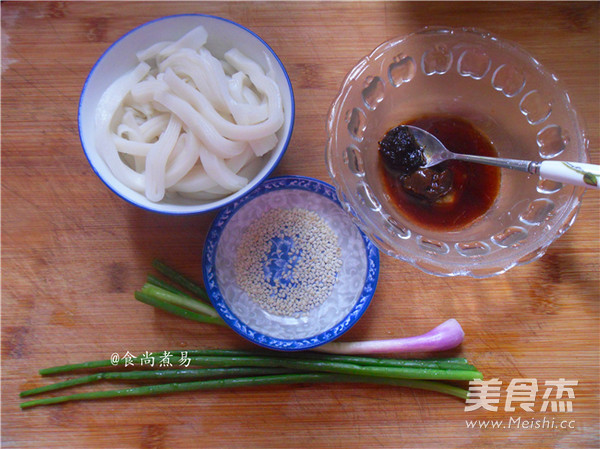 酱浇河粉的做法