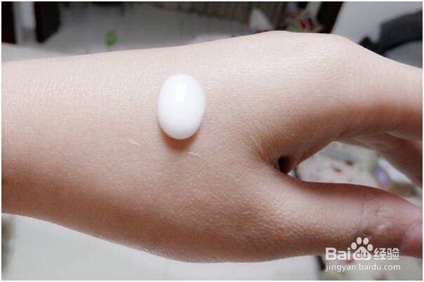 女性肌肤的该怎样呵护保养