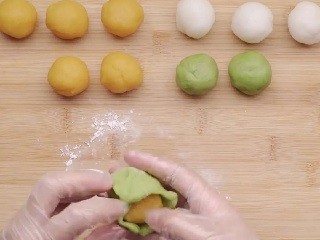 免烤冰皮月饼怎么做？