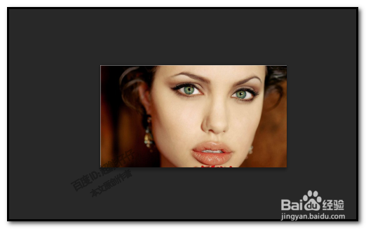 photoshop PS怎样快速把人物眼睛变换不同的颜色