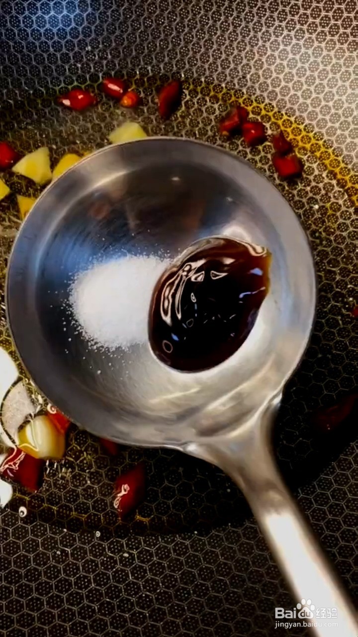 爽口的虎皮鸡爪如何弄