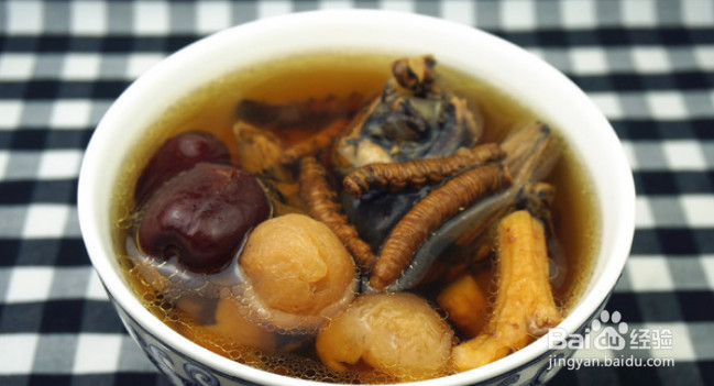 冬虫夏草滋补乌鸡汤的做法