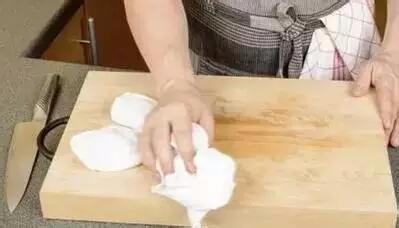 知道盐巴的10个妙用 生活轻松100倍