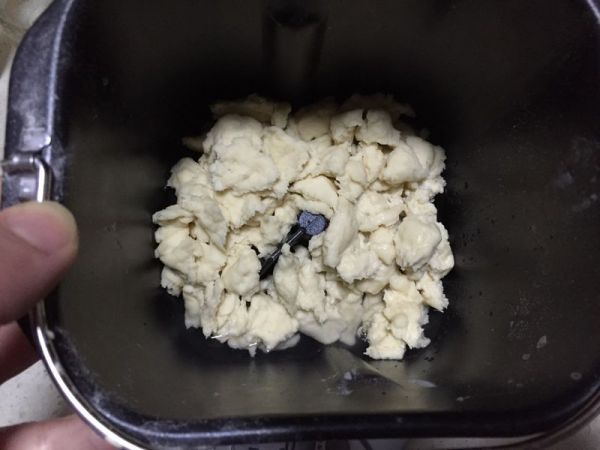 辣肉松葱香面包