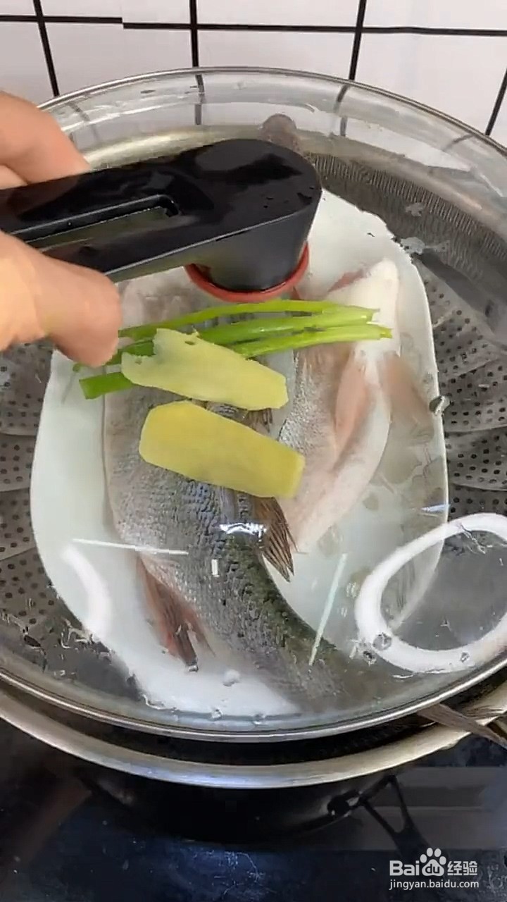 如何制作又滑又嫩的清蒸鱼？