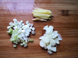 菠萝炒鸡的做法