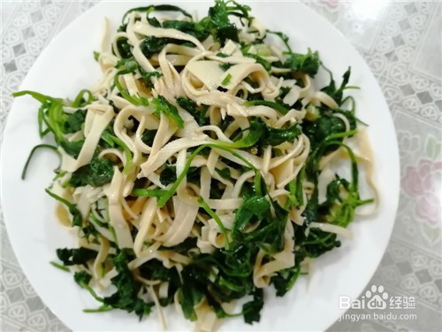 凉拌荠菜百页丝的做法