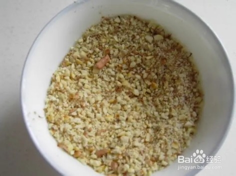 养君子兰，盆边撒点“小东西”，不施肥，开爆盆