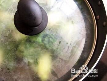 怎么做一道美味的健康白菜豆腐汤