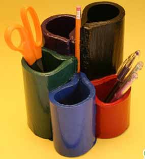 废纸利用纯手工做笔筒