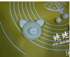 制作受欢迎的喧软可口的馒头--发财猪馒头