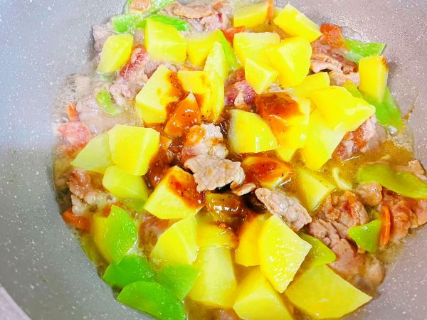 土豆蚝油牛肉便当