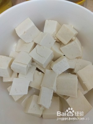 教你怎么做鸡蛋豆腐豌豆苗汤