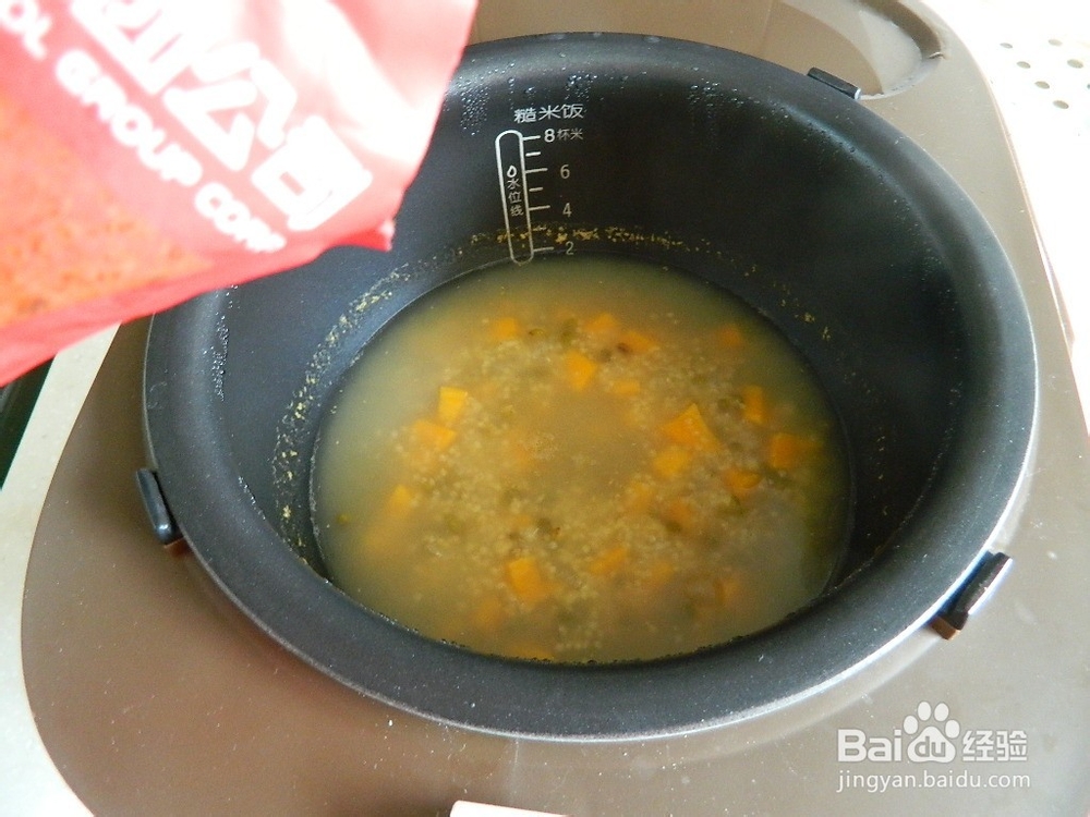 简单早餐杂粮粥——小米绿豆红薯粥