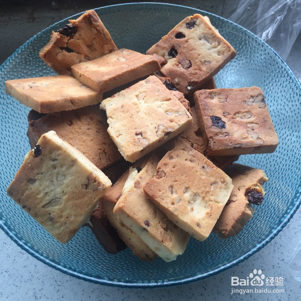 孩子爱吃的坚果炼乳饼干