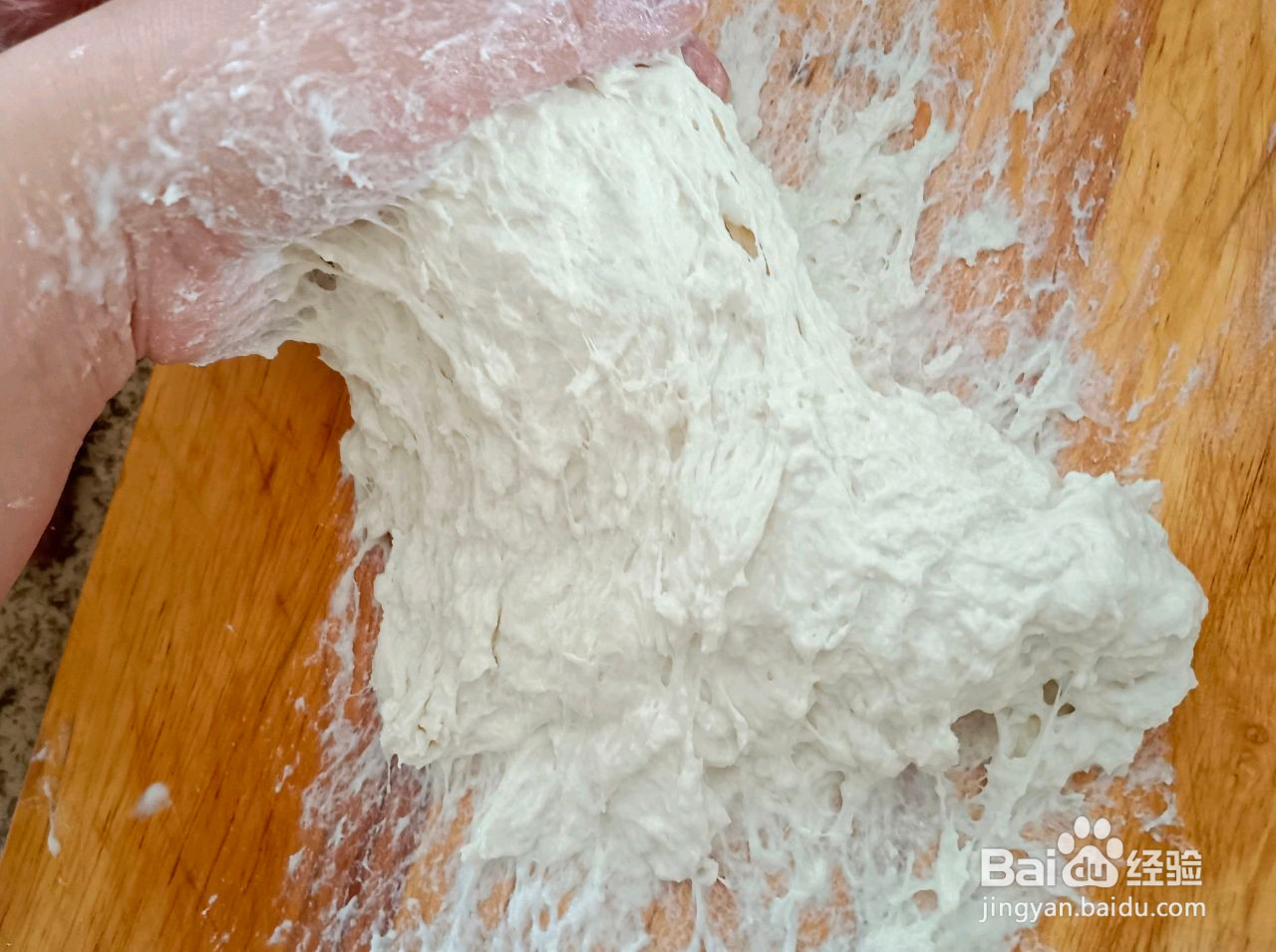 香肠卷边披萨的做法