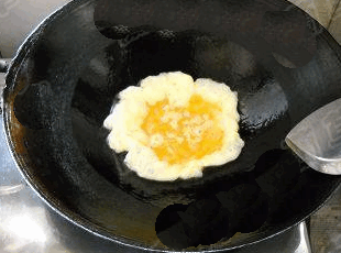 苦瓜炒蛋的做法