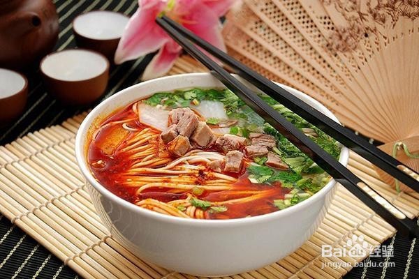 面条、米饭、馒头哪个热量高