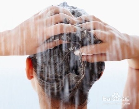 教你搞定油腻腻的头发