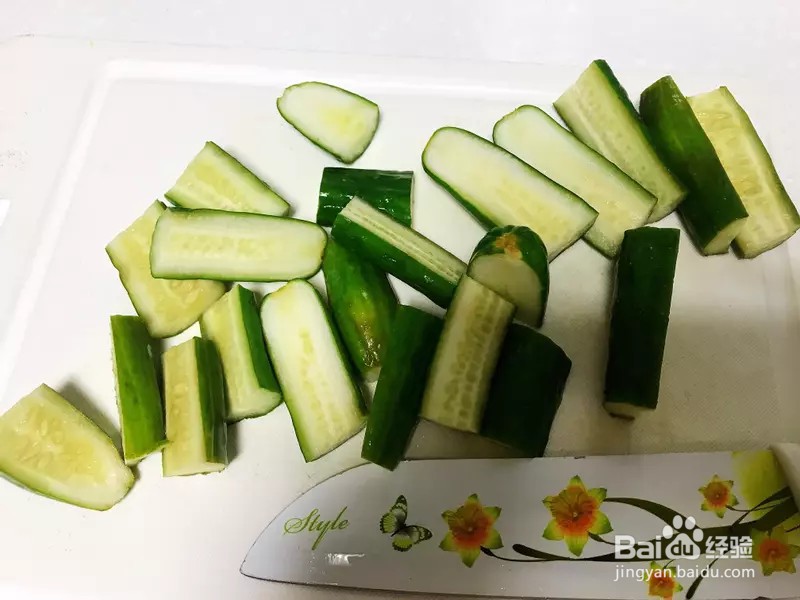 怎样做出家常菜系列之拍黄瓜