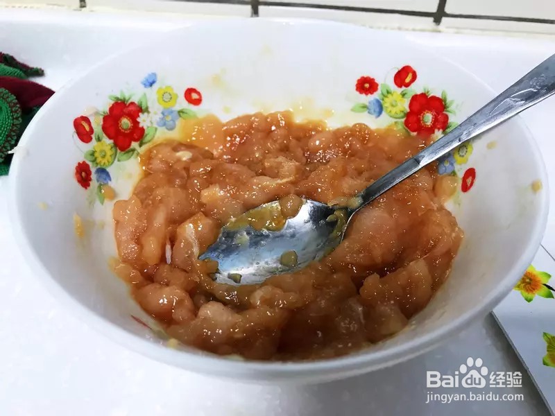 怎样做出家常菜系列之玉米鸡肉饼