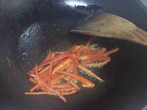 教你怎么做彩椒花生苗