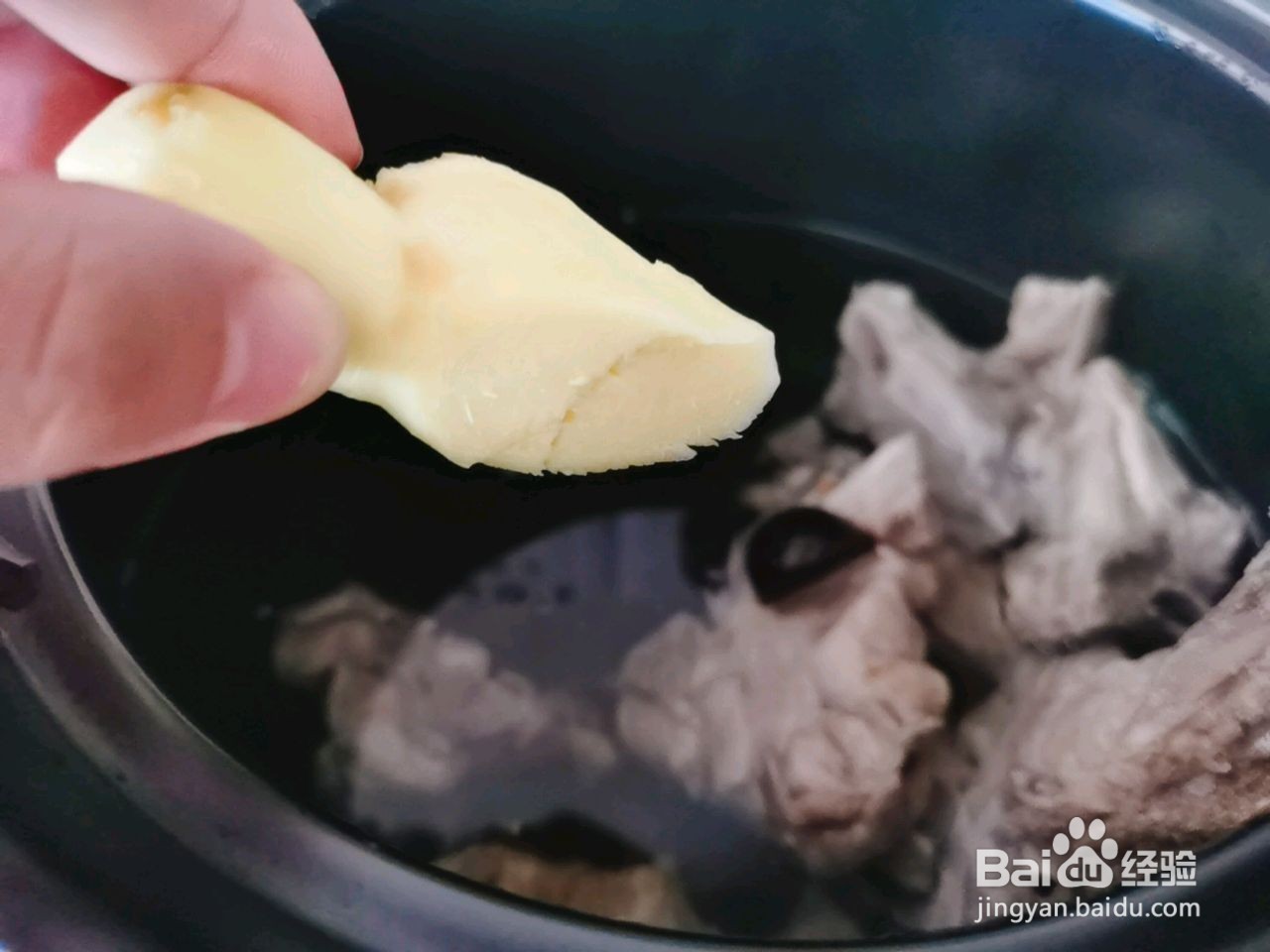 黑蒜龙骨汤怎么做