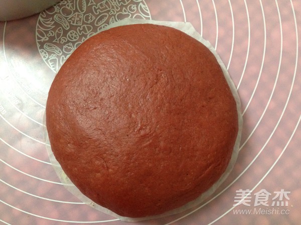 “中国红”蒸面包